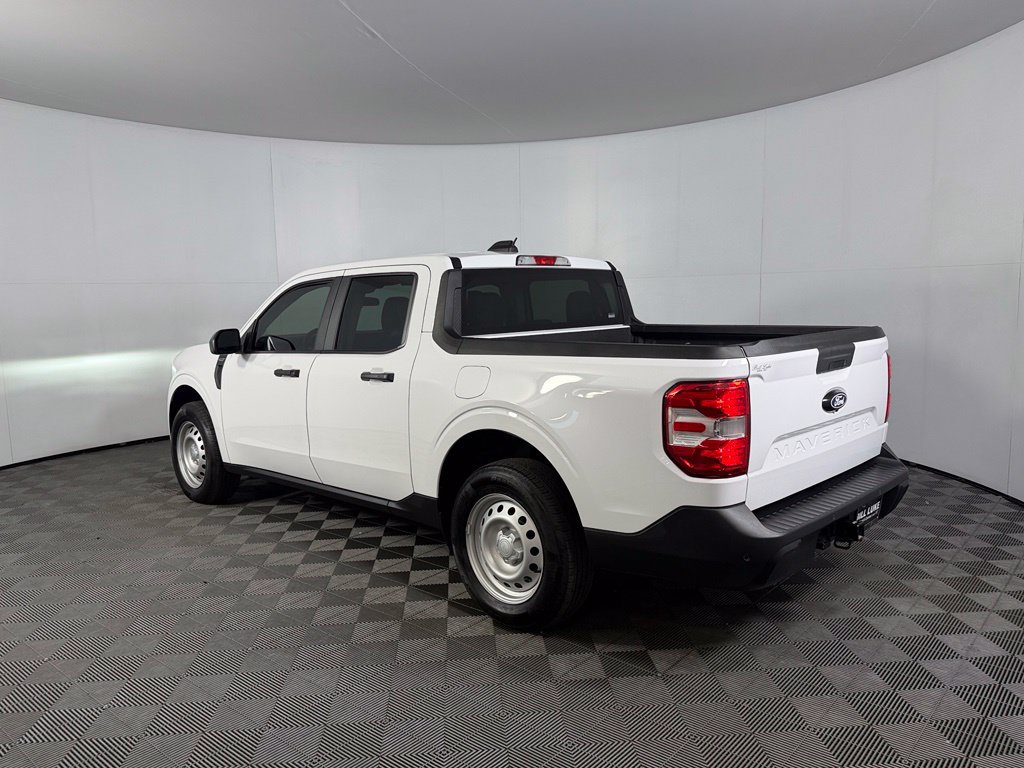 Used 2025 Ford Maverick XLT w/ Equipment Group 302A AWD/4WD image 9