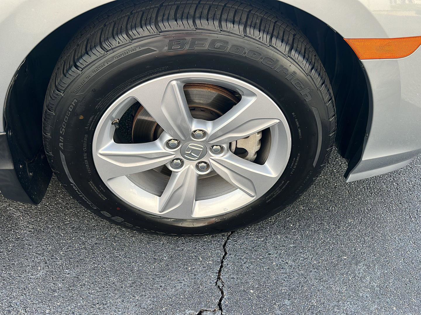 Used 2019 Honda Odyssey EX-L image 41