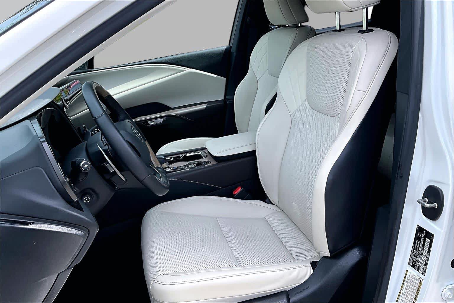 Used 2023 Lexus RX 350 Premium w/ Cold Area Package FWD image 8