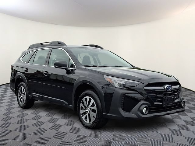 Used 2025 Subaru Outback AWD/4WD image 1