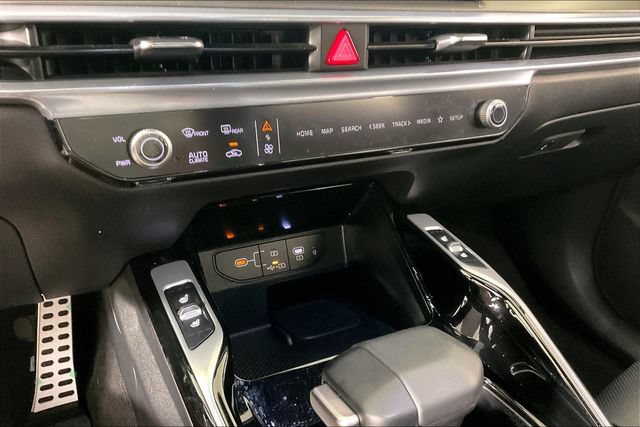 Certified 2026 Kia Sorento SX Prestige AWD/4WD image 14