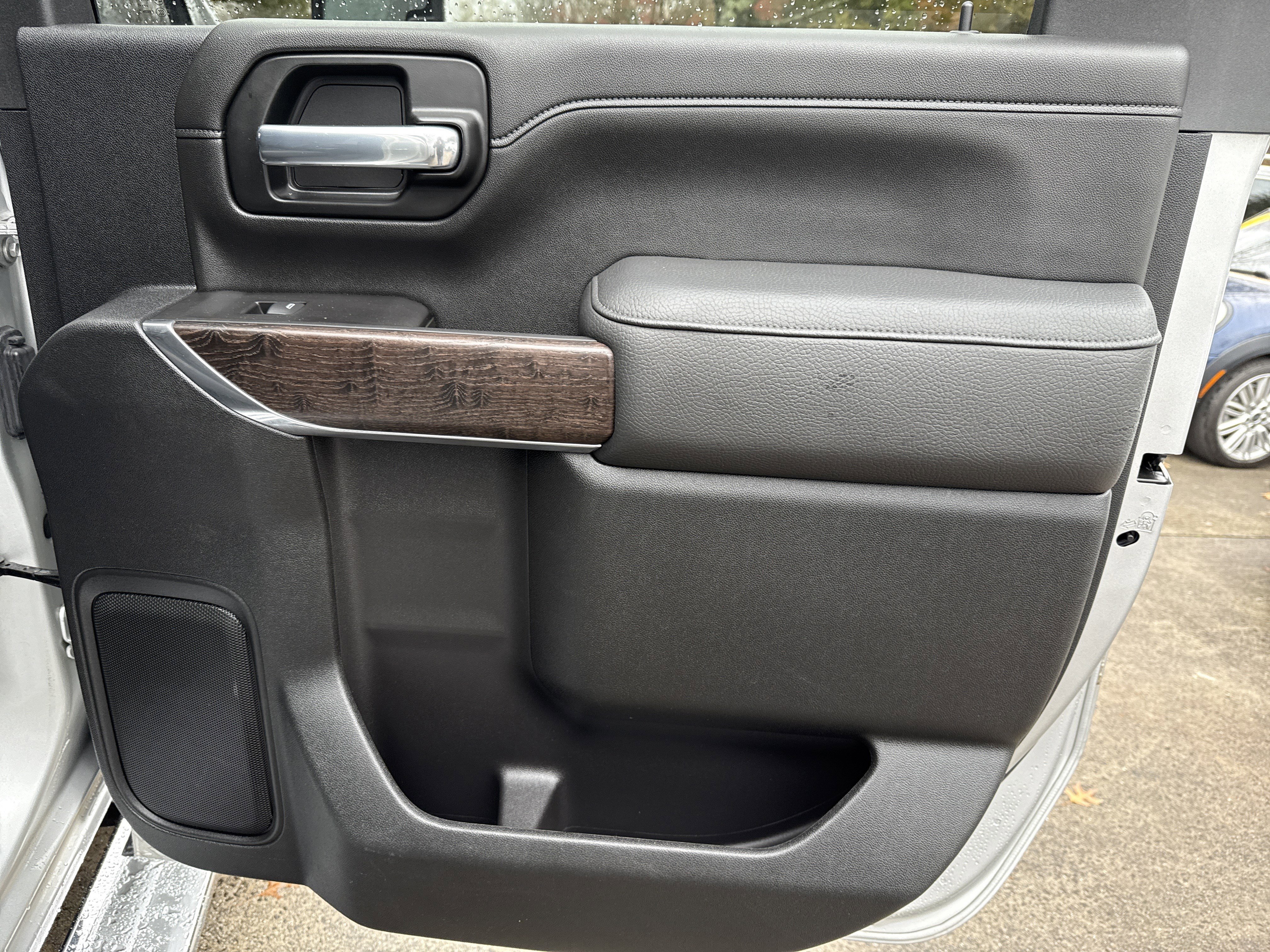 Used 2021 GMC Sierra 3500 Denali w/ Denali Ultimate Package image 18