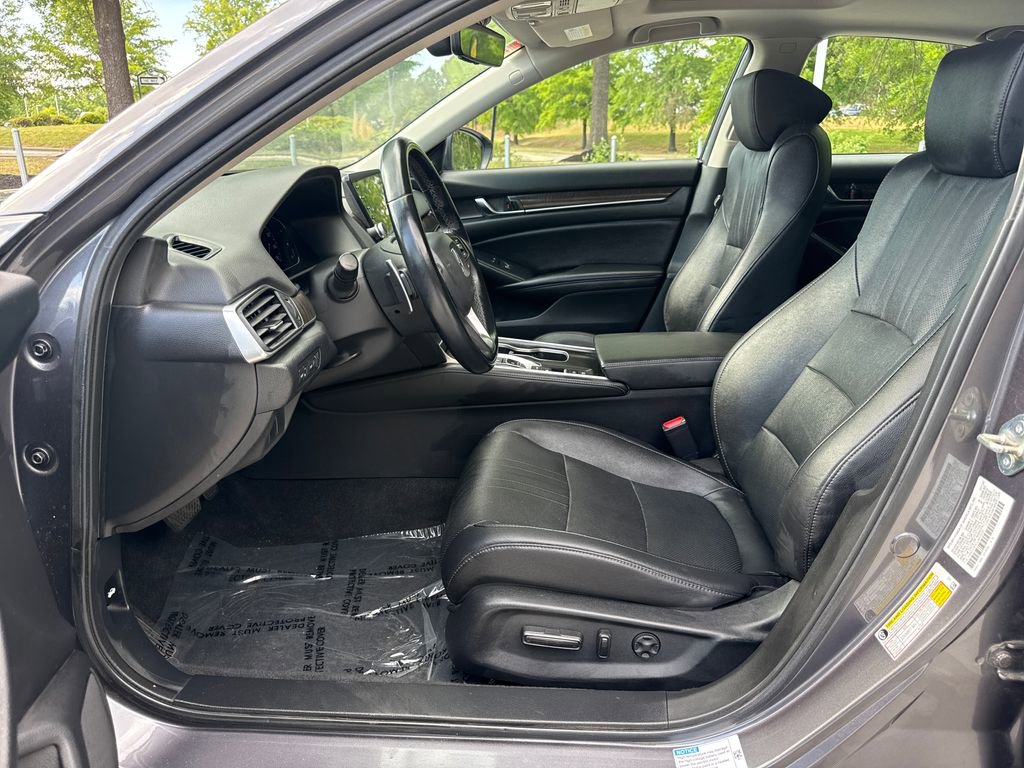 Used 2020 Honda Accord Touring image 13