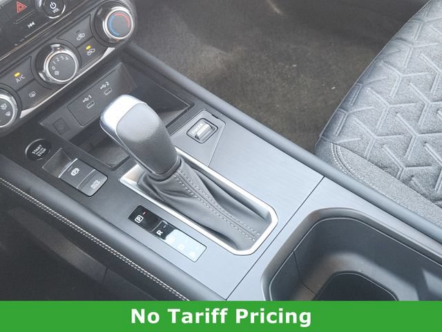 Used 2025 Nissan Kicks SV w/ Interior Electronics Package AWD/4WD image 19