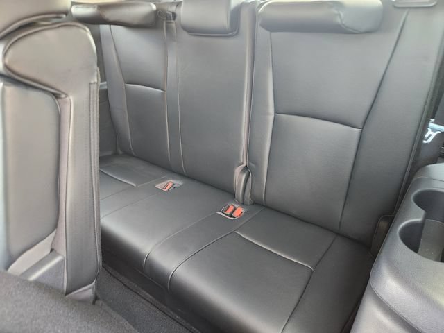 Used 2023 Toyota Highlander XLE FWD image 22
