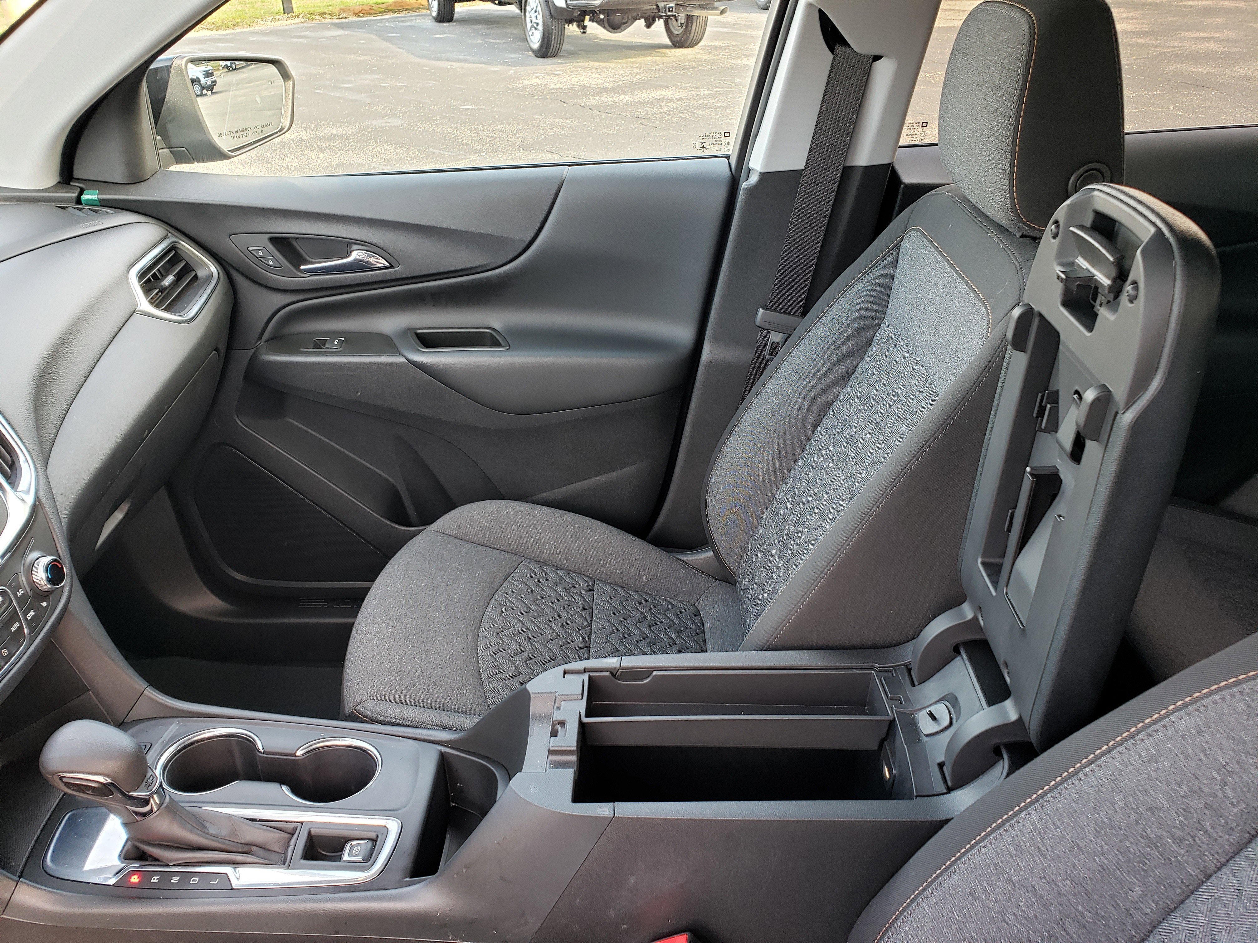 Used 2022 Chevrolet Equinox LT w/ Driver Convenience Package image 28