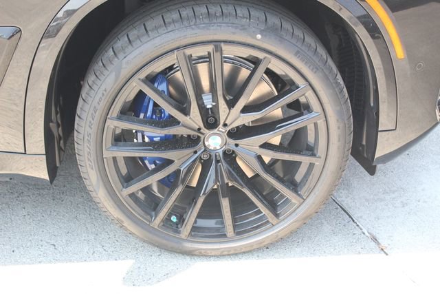 New 2026 BMW X5 M60i image 11