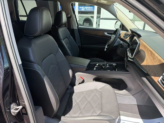 Used 2025 Volkswagen Atlas SE AWD/4WD image 17