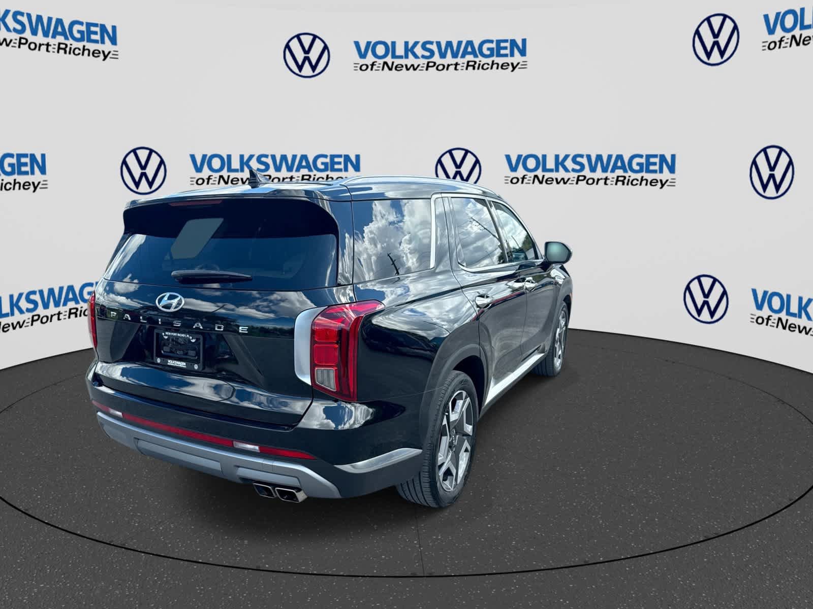 Used 2023 Hyundai Palisade Limited FWD image 14