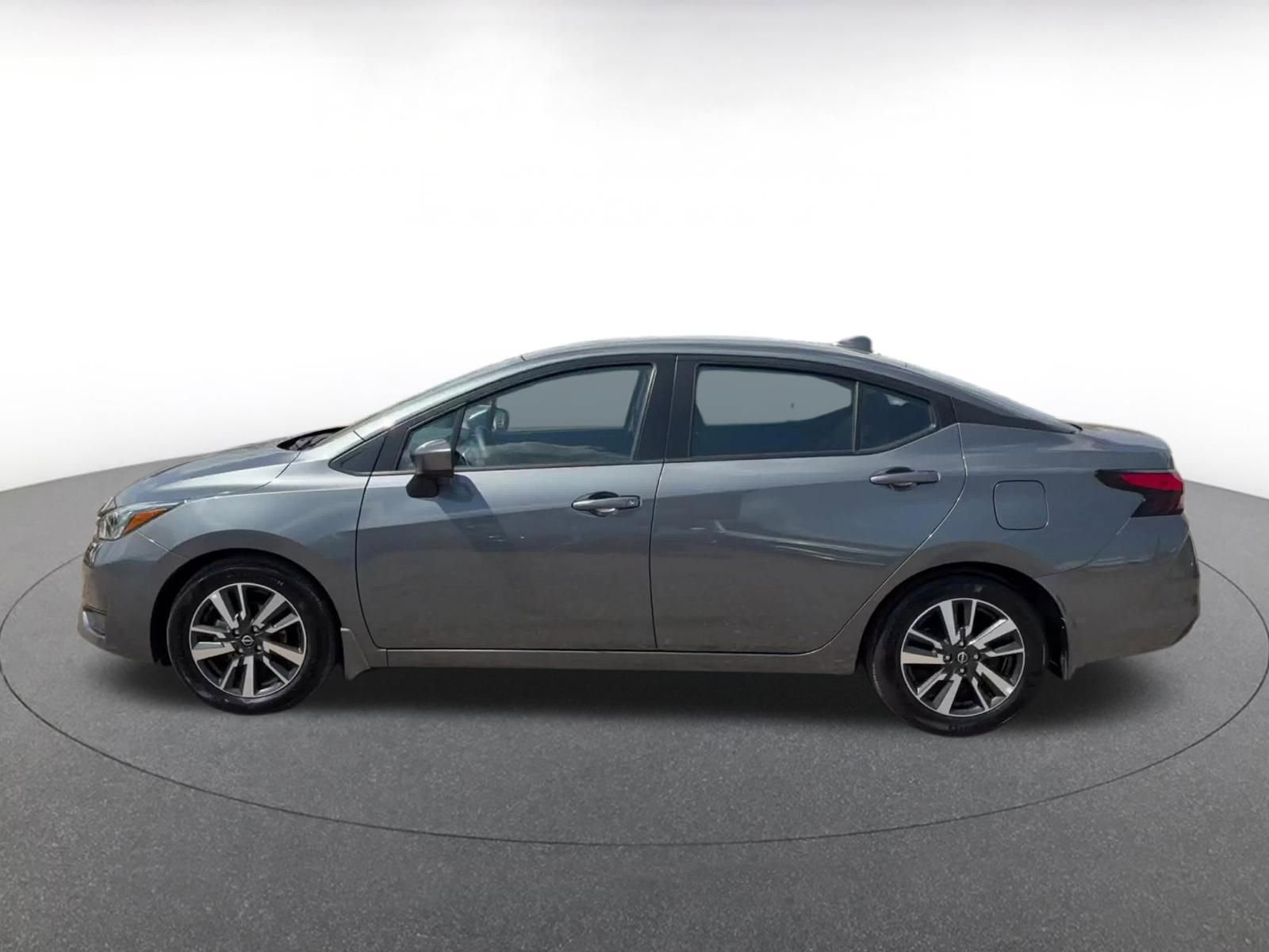 Used 2025 Nissan Versa SV w/ Trunk Package image 7