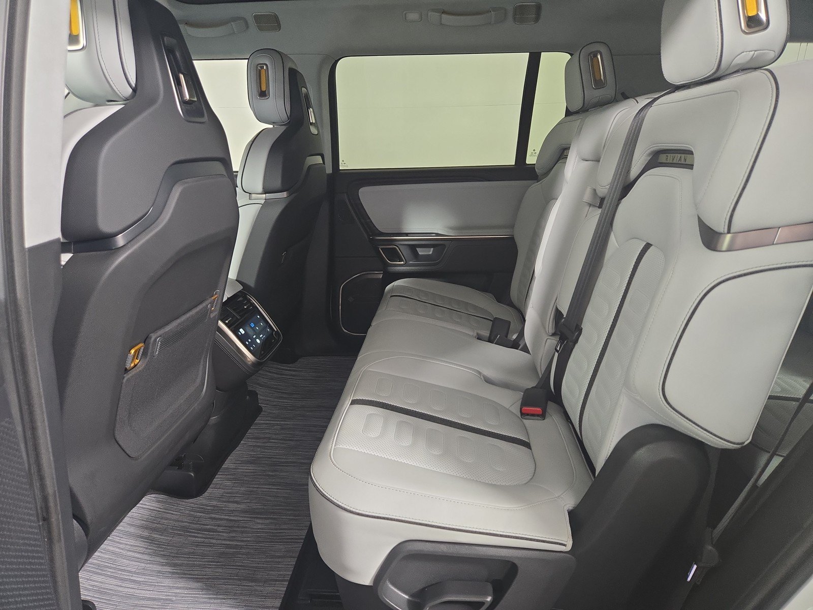 Used 2023 Rivian R1S Adventure AWD/4WD image 55