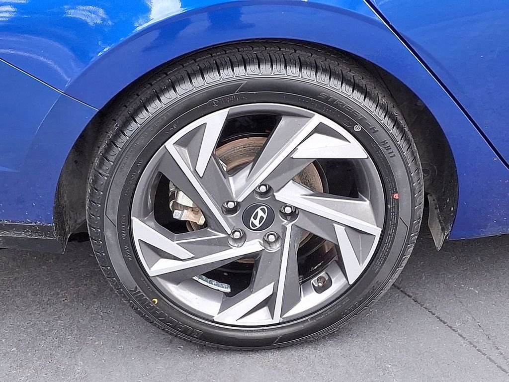 Used 2024 Hyundai Elantra Limited image 27