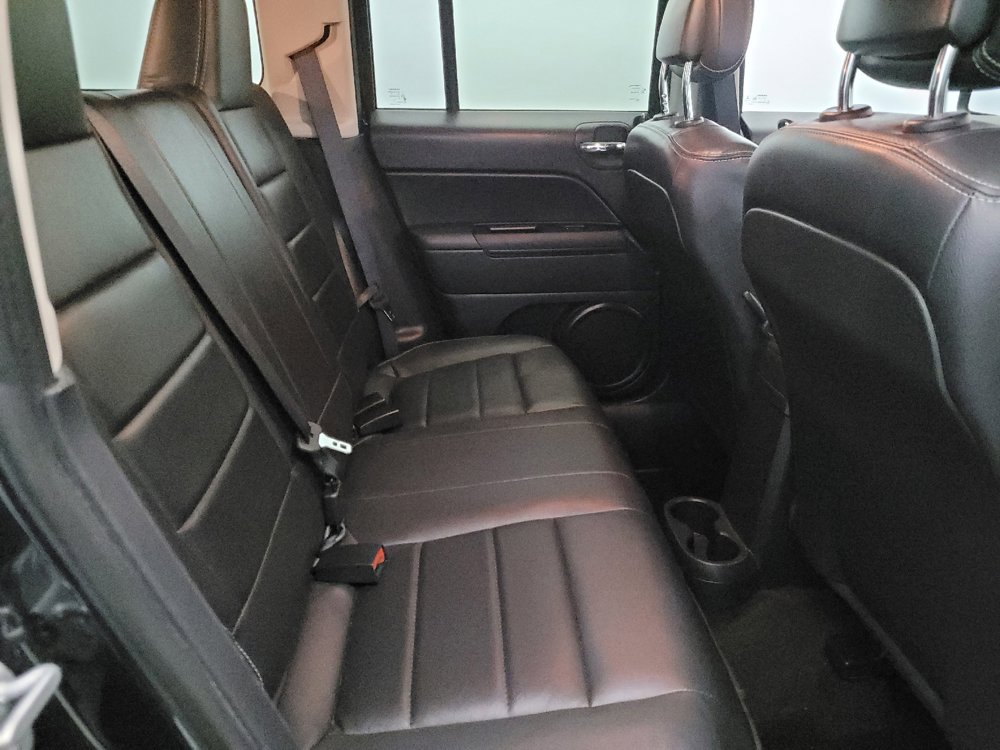 Used 2015 Jeep Patriot High Altitude image 19