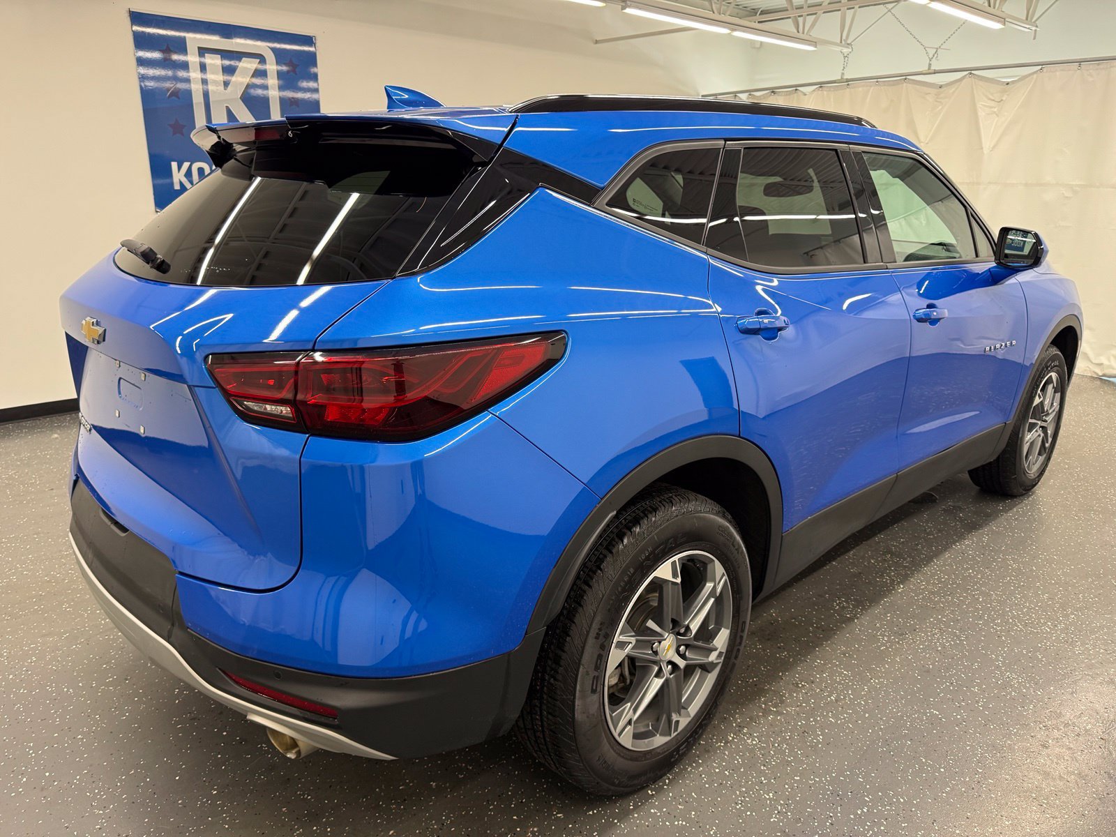Used 2024 Chevrolet Blazer LT w/ Convenience Package FWD image 2