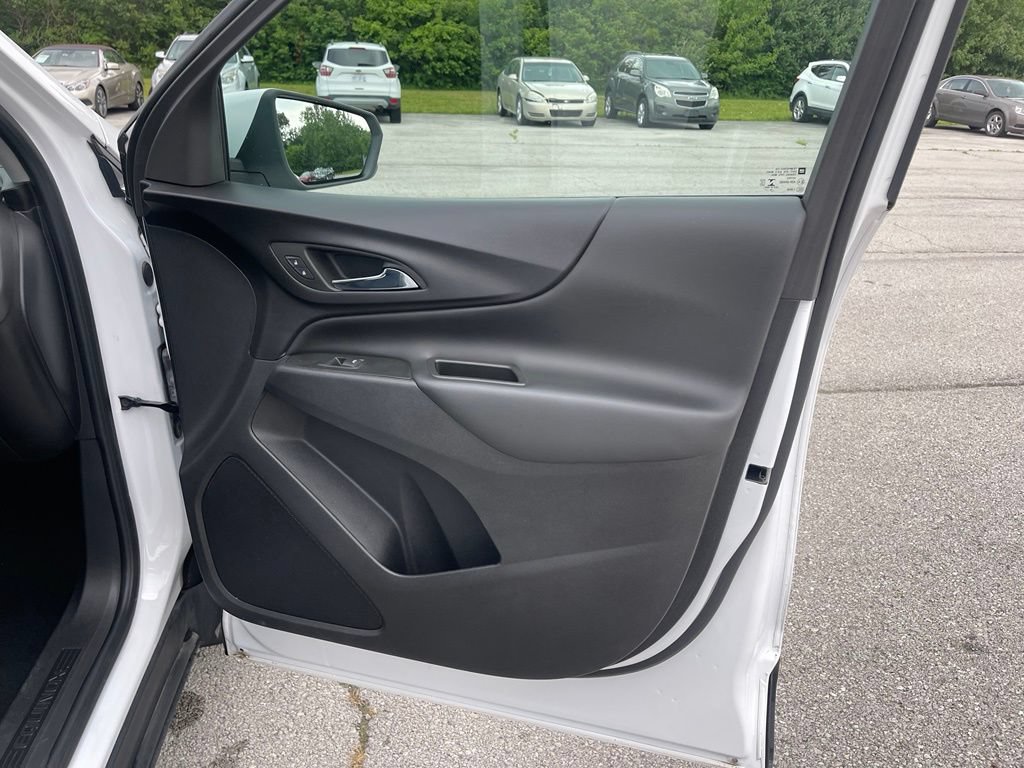 Used 2023 Chevrolet Equinox LT w/ LPO, Floor Liner Package AWD/4WD image 20