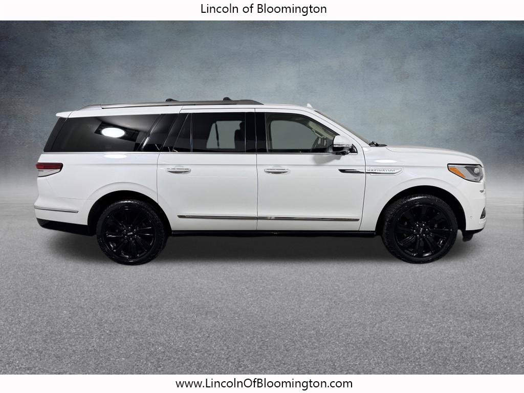 Certified 2022 Lincoln Navigator L Reserve AWD/4WD image 7