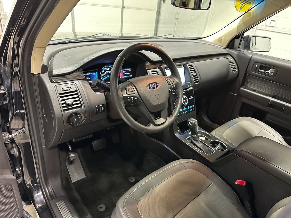 Used 2018 Ford Flex Limited w/ Equipment Group 301A AWD/4WD image 35