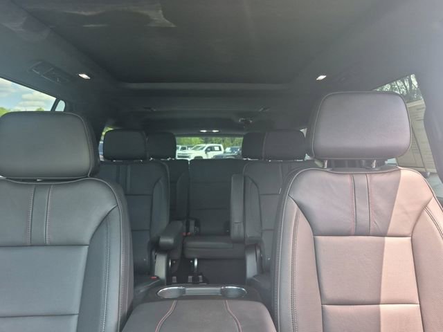 Certified 2025 Chevrolet Suburban RST w/ Advanced Technology Package AWD/4WD image 30