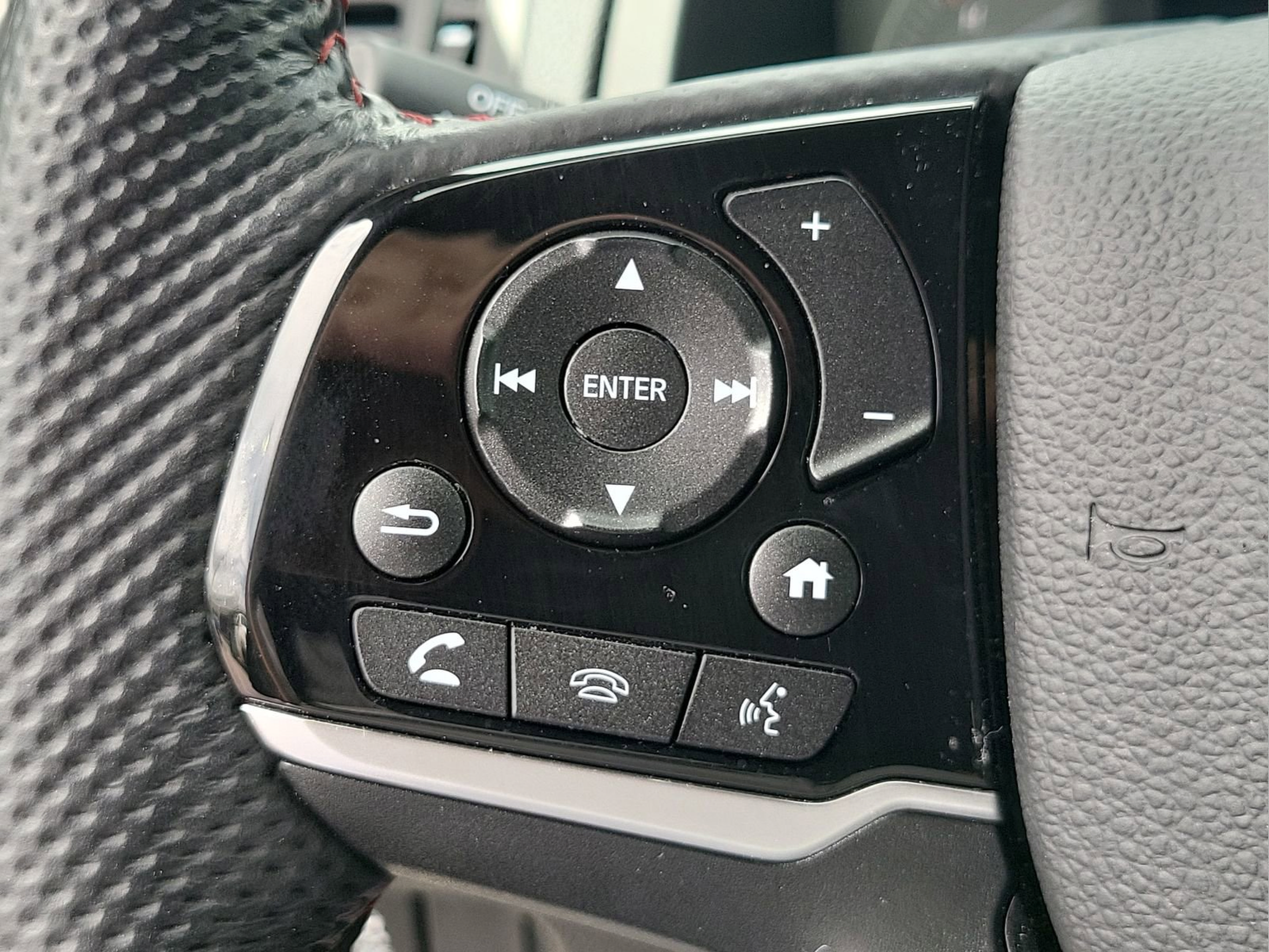 Used 2024 Honda Passport Black Edition image 14
