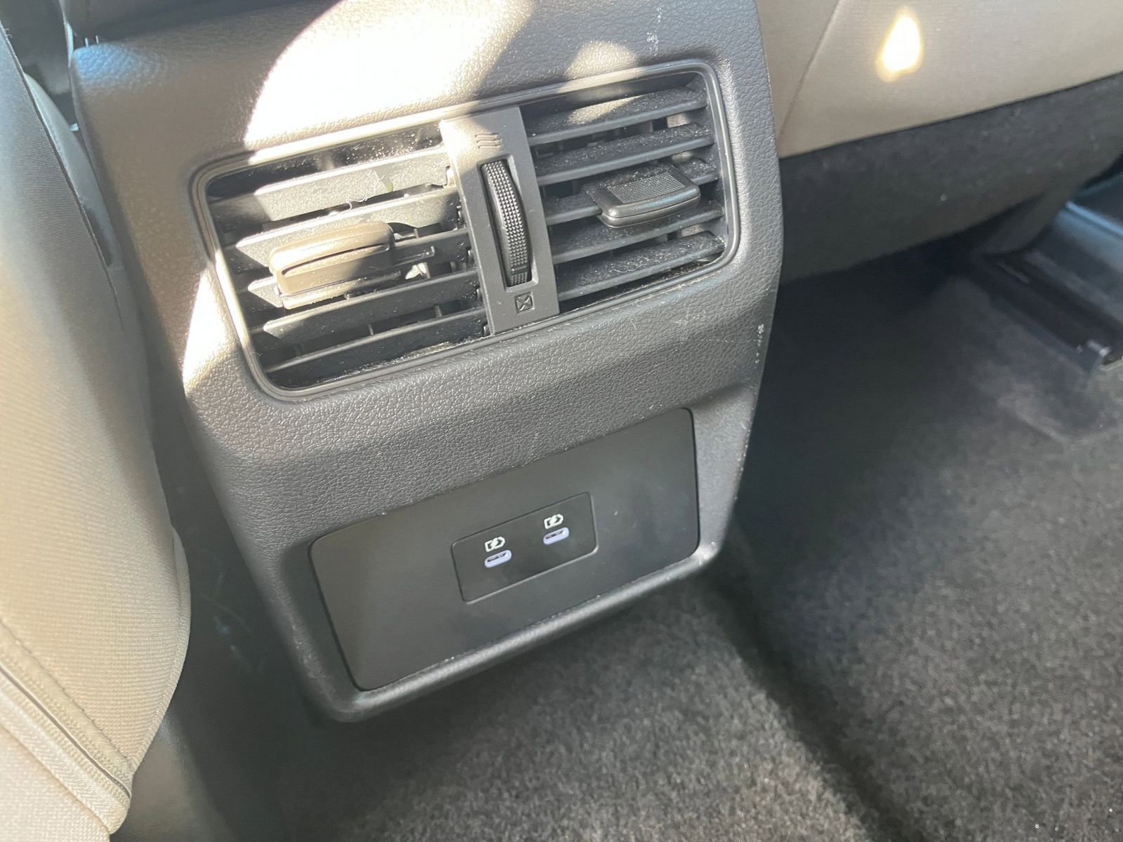 Used 2025 Nissan Rogue SV AWD/4WD image 24