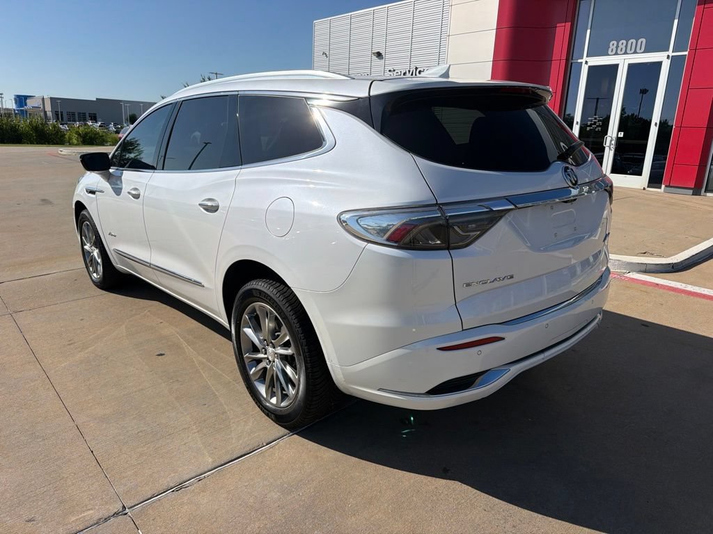 Used 2022 Buick Enclave Avenir w/ Avenir Technology Package FWD image 3