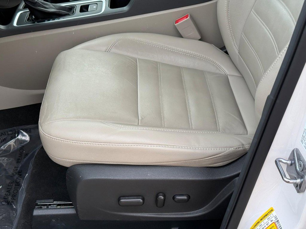 Used 2017 Ford Escape Titanium image 20