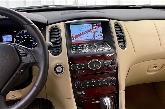 Used 2016 INFINITI QX50 AWD w/ Premium Plus Package image 6