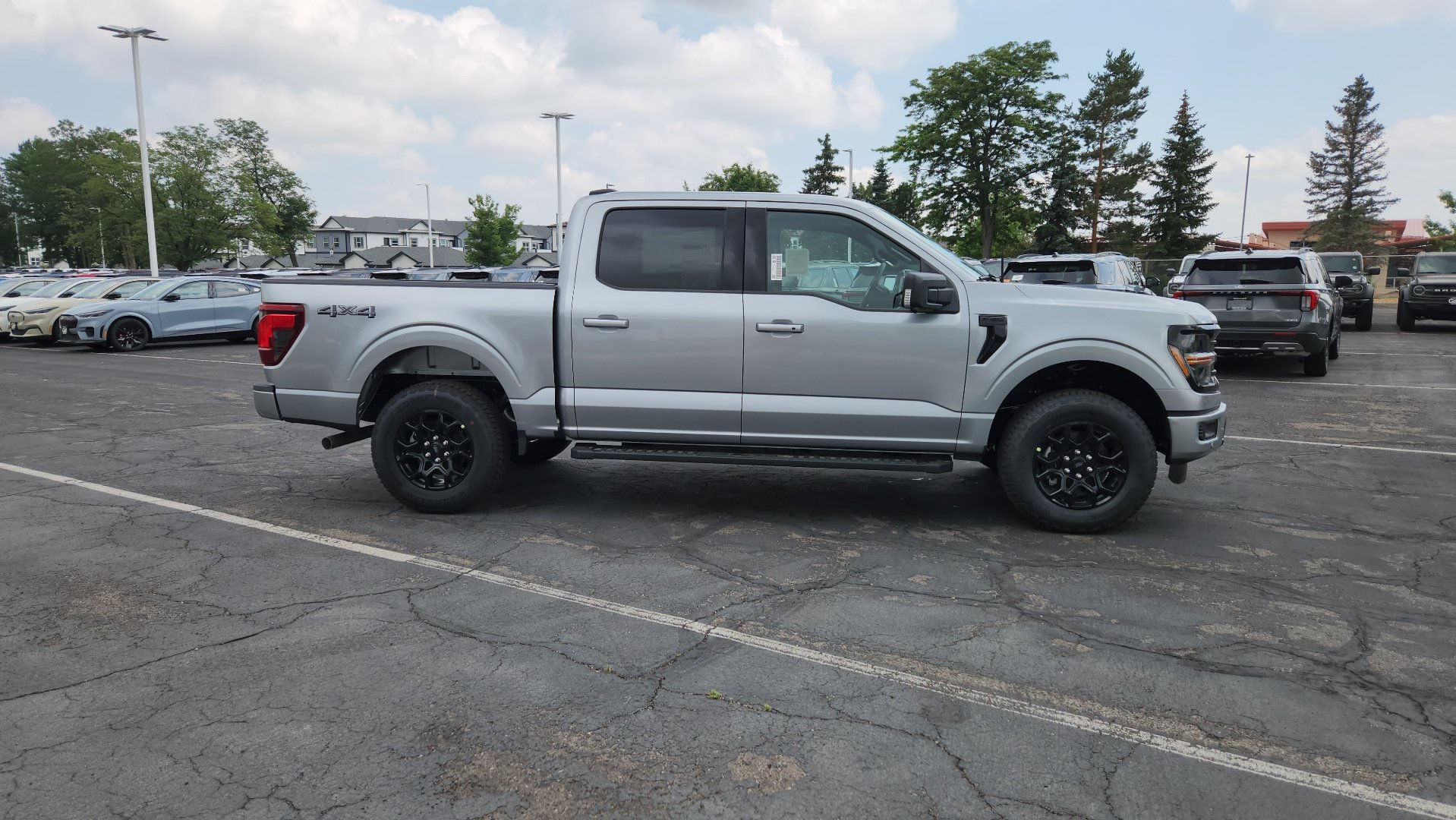New 2026 Ford F150 XLT w/ Equipment Group 302A MID AWD/4WD image 8