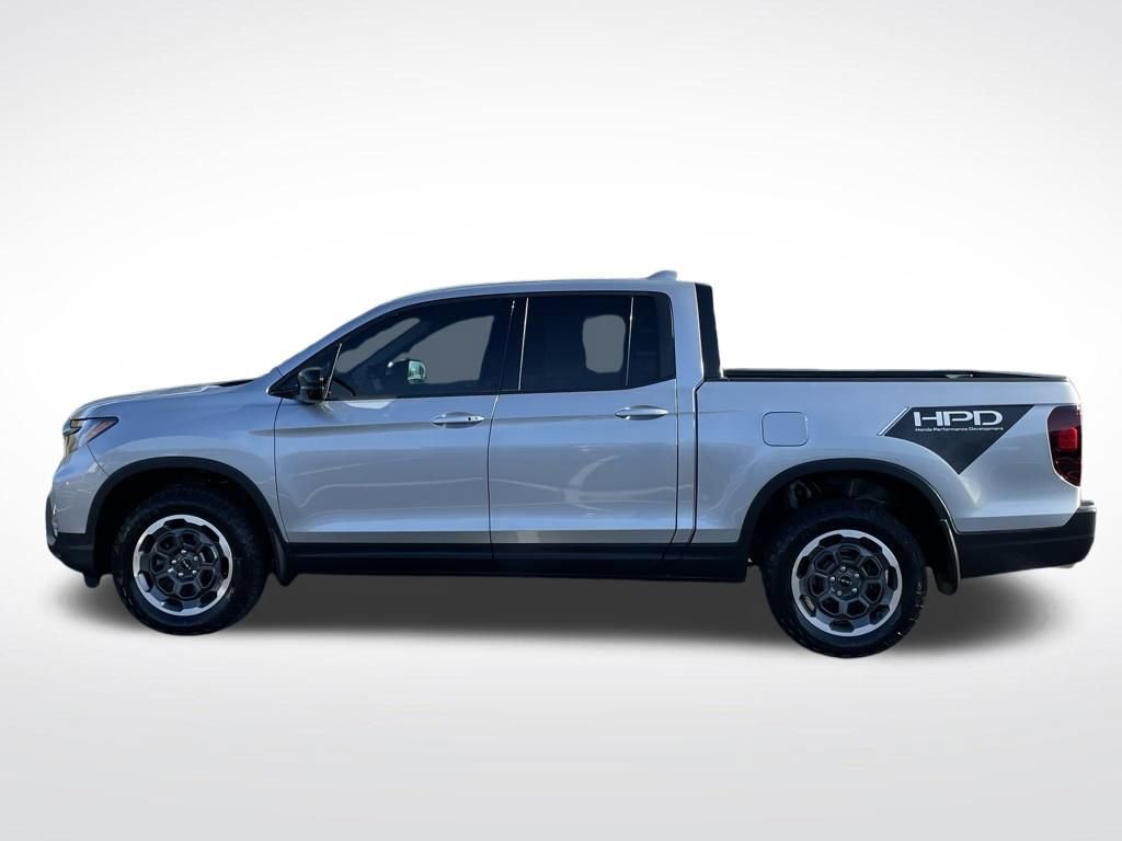 Certified 2025 Honda Ridgeline Sport+ image 2