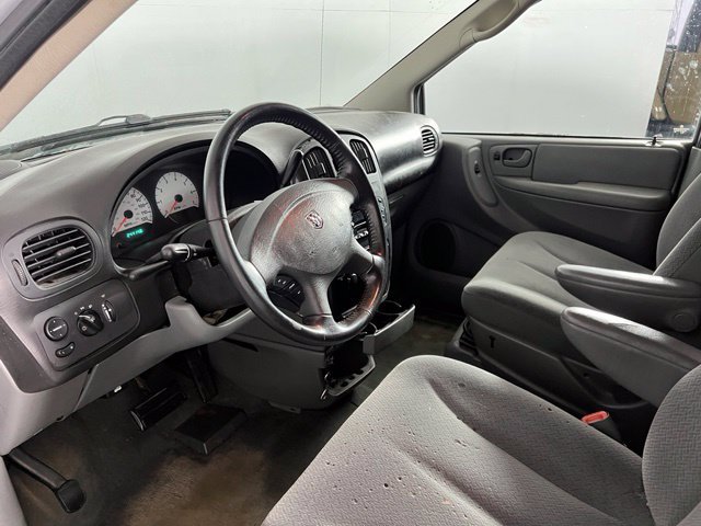 Used 2005 Dodge Grand Caravan SXT FWD image 7
