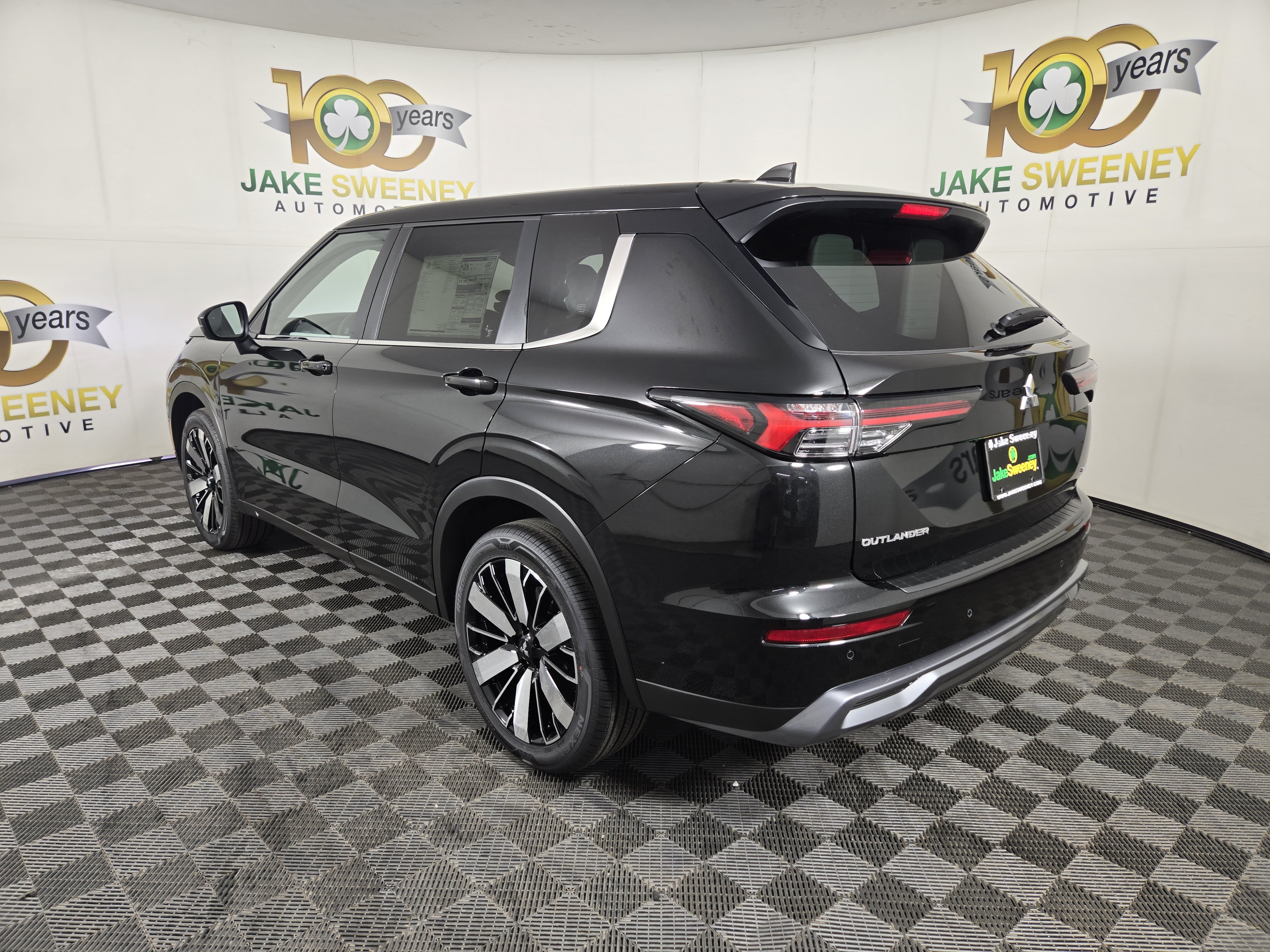 New 2026 Mitsubishi Outlander SE FWD image 5