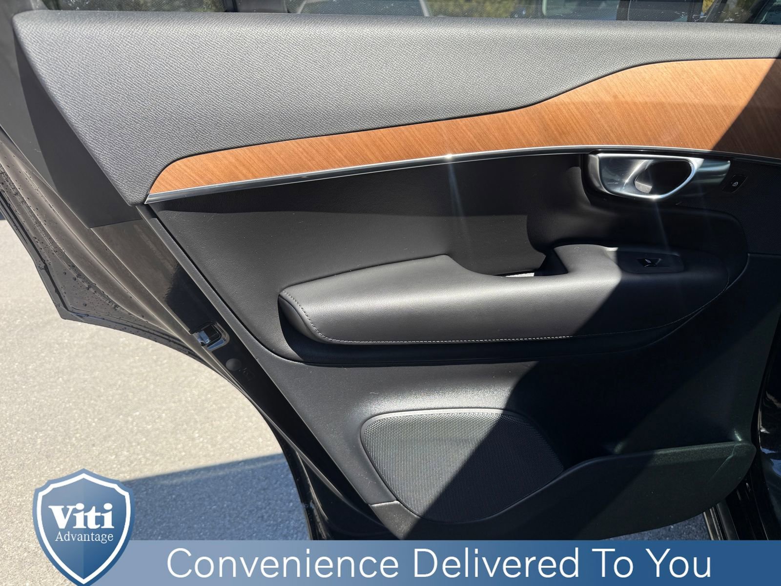 Certified 2025 Volvo XC90 B6 Plus w/ Protection Package Premier image 20