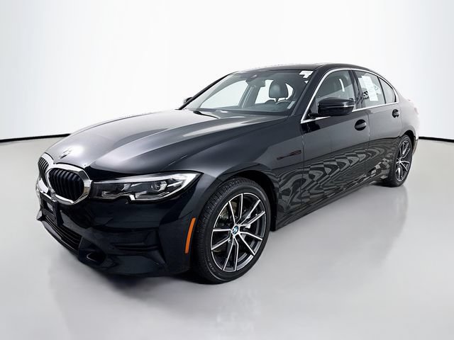 Used 2019 BMW 330i xDrive Sedan w/ Premium Package AWD/4WD image 3