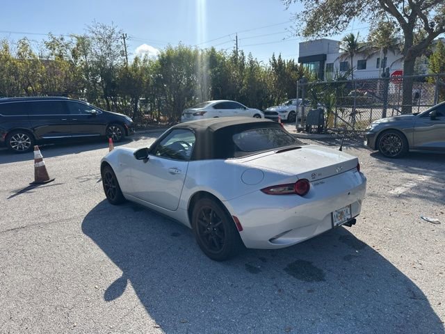 Used 2019 MAZDA MX-5 Miata Sport w/ I-ACTIVSENSE Sport Package image 5