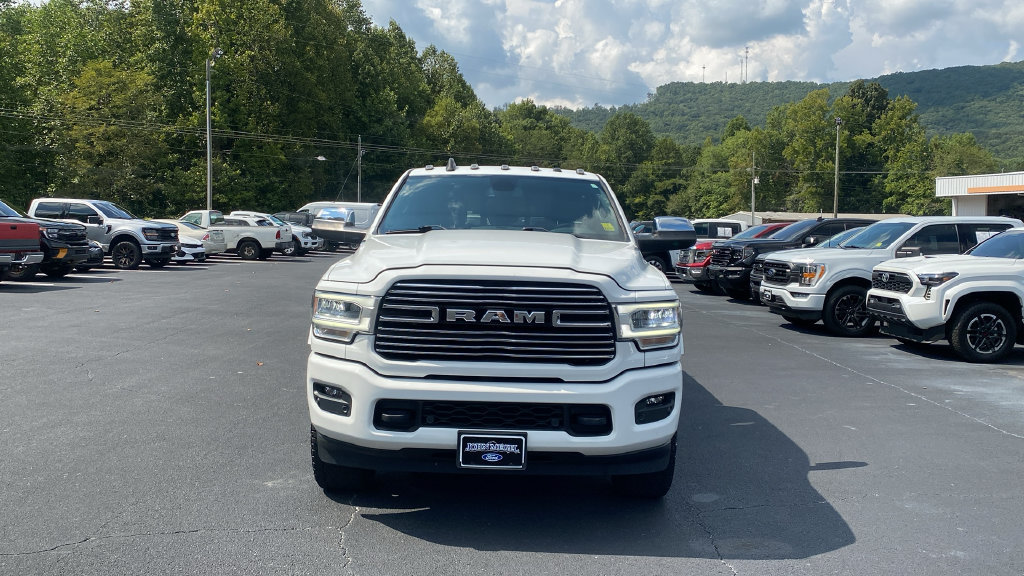 Used 2022 RAM 3500 Laramie AWD/4WD image 2
