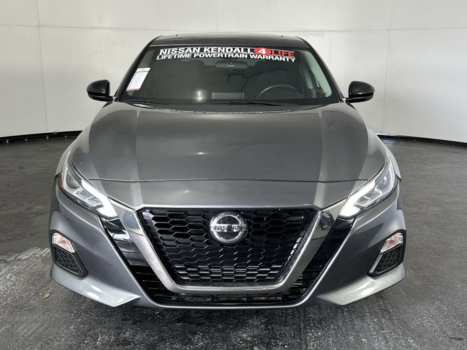 Used 2021 Nissan Altima 2.0 SR FWD image 3