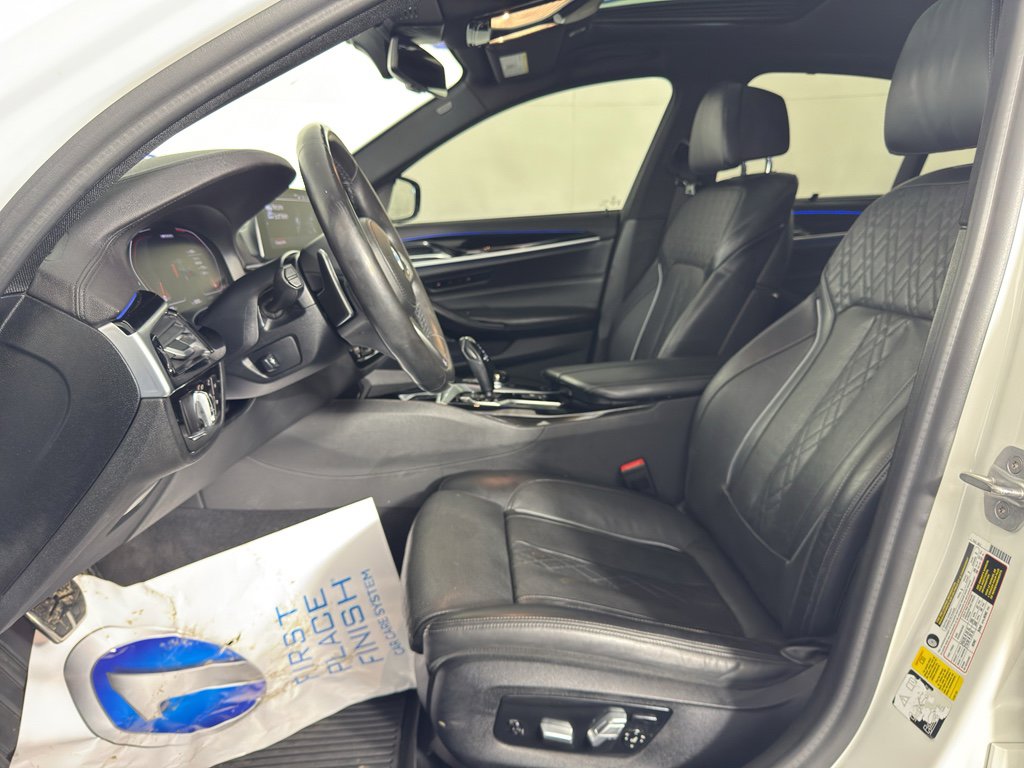 Used 2020 BMW M550i xDrive w/ Executive Package image 14