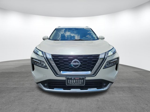 Used 2022 Nissan Rogue Platinum w/ Head-Up Display Package image 2