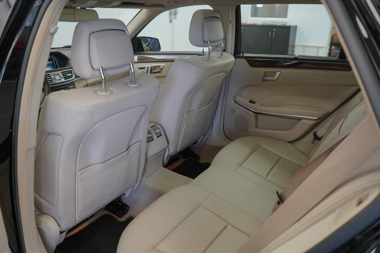 Used 2016 Mercedes-Benz E 350 4MATIC Wagon image 55