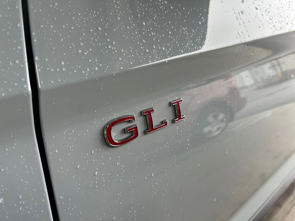Used 2025 Volkswagen Jetta GLI Autobahn w/ GLI Black Package image 31