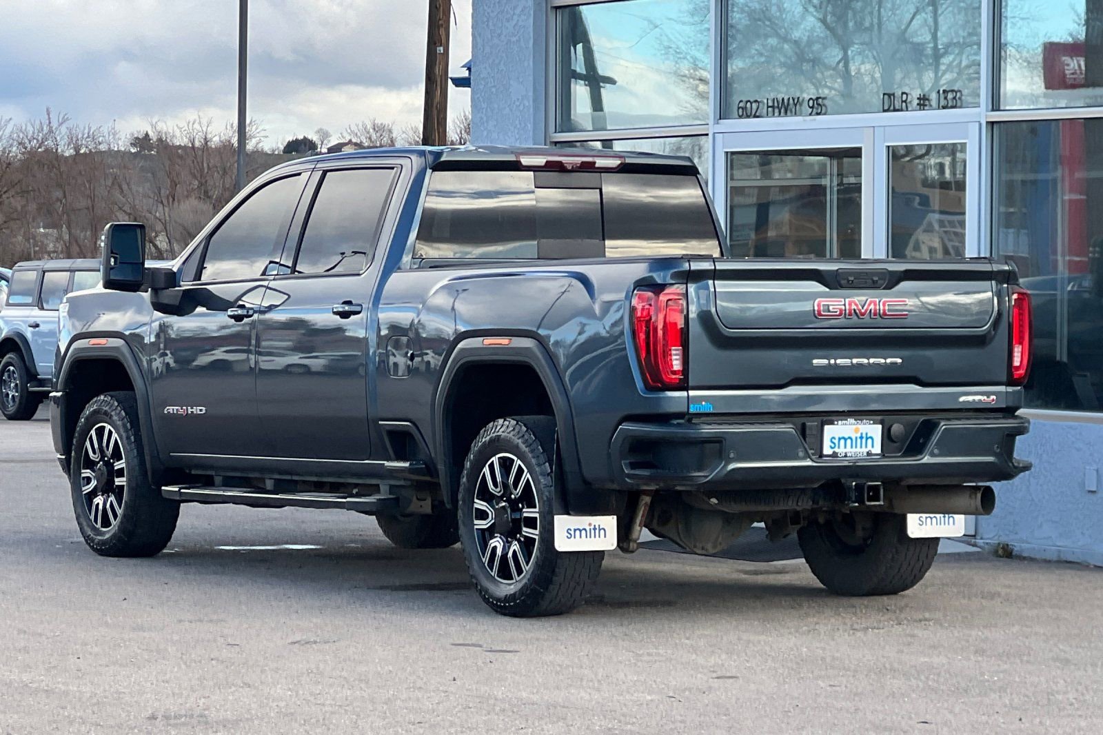 Used 2020 GMC Sierra 2500 AT4 w/ AT4 Premium Package image 6
