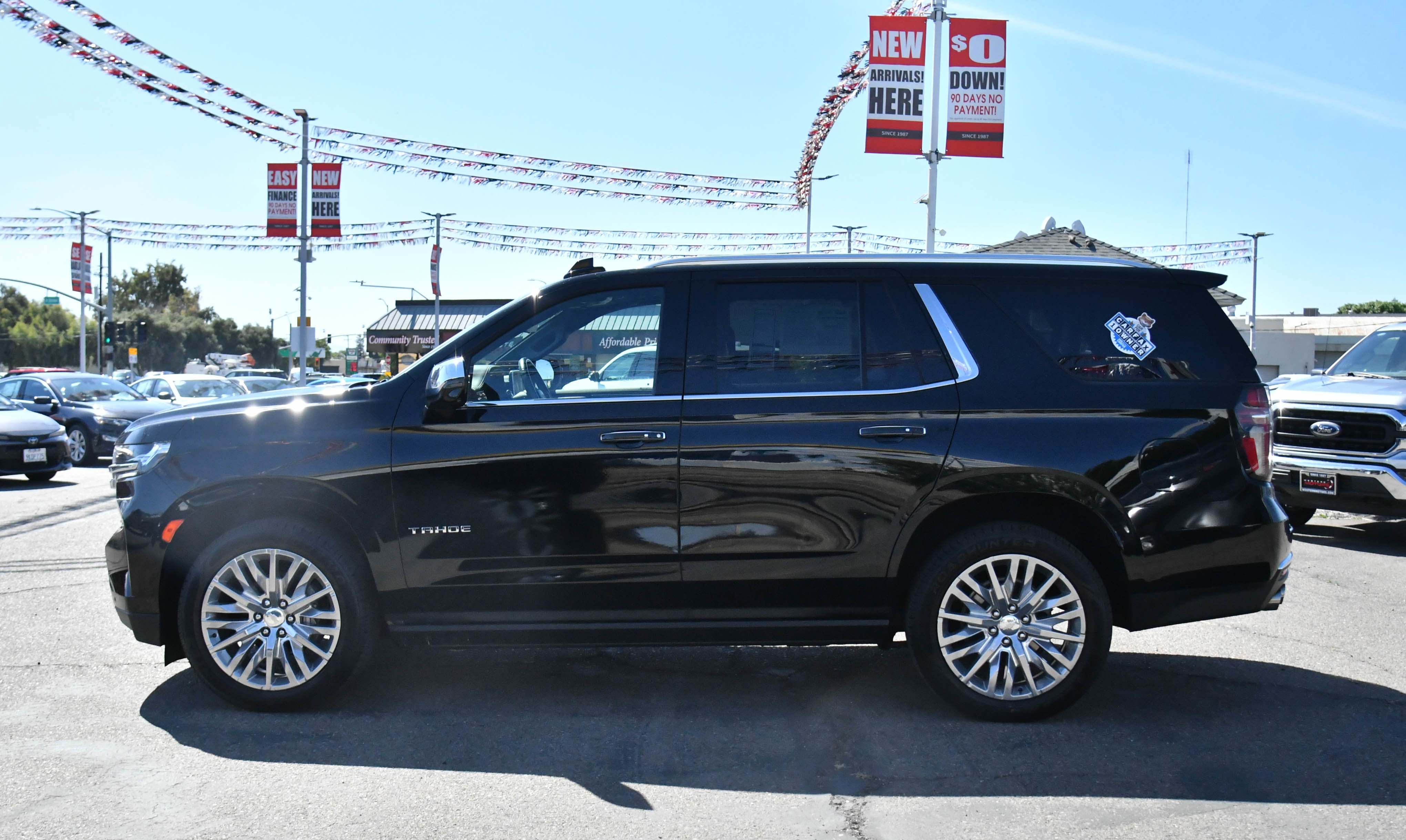 Used 2023 Chevrolet Tahoe Premier w/ Advanced Technology Package image 4