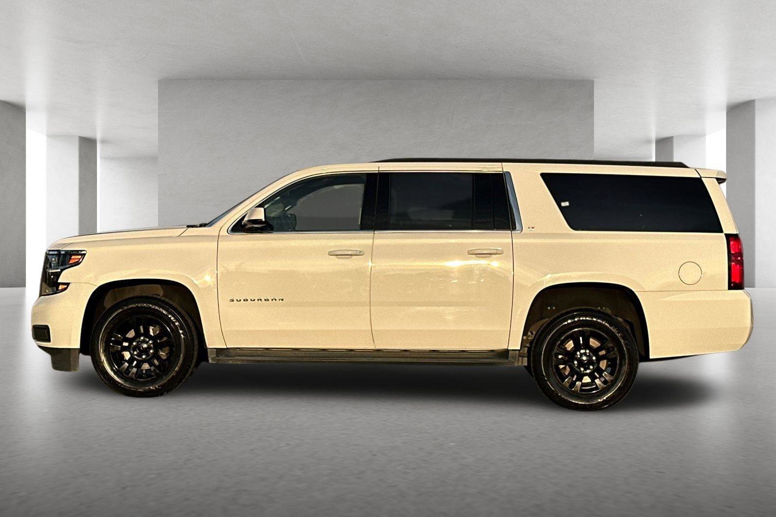 Used 2019 Chevrolet Suburban LT image 7
