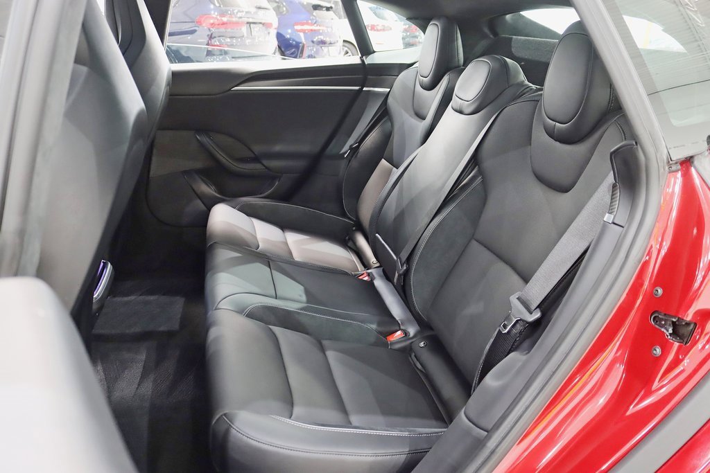 Used 2025 Tesla Model S Plaid image 32