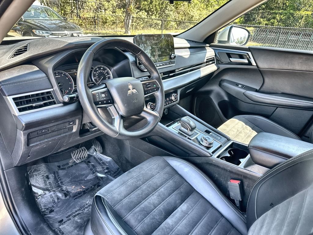 Used 2024 Mitsubishi Outlander SE Black Edition AWD/4WD image 10