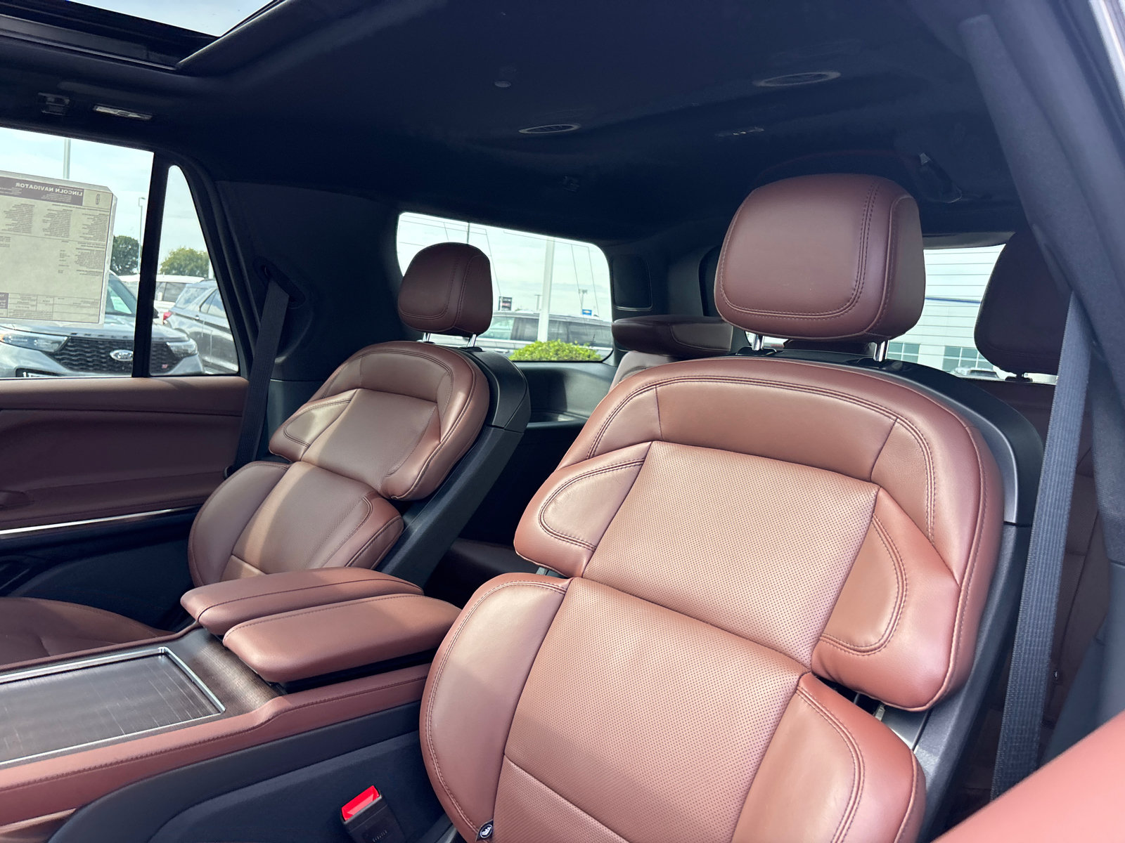 New 2027 Lincoln Navigator Reserve AWD/4WD image 26