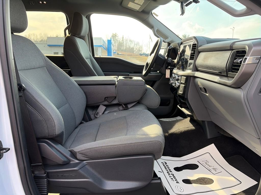Used 2025 Ford F150 XLT w/ Equipment Group 301A Standard image 27