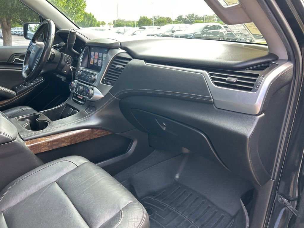 Used 2019 Chevrolet Tahoe LT w/ RST Edition image 39