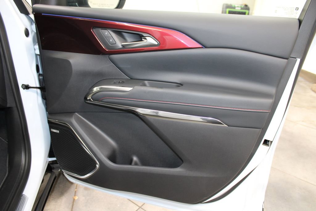 New 2026 Chevrolet Traverse RS w/ LPO, Floor Liner Package image 23