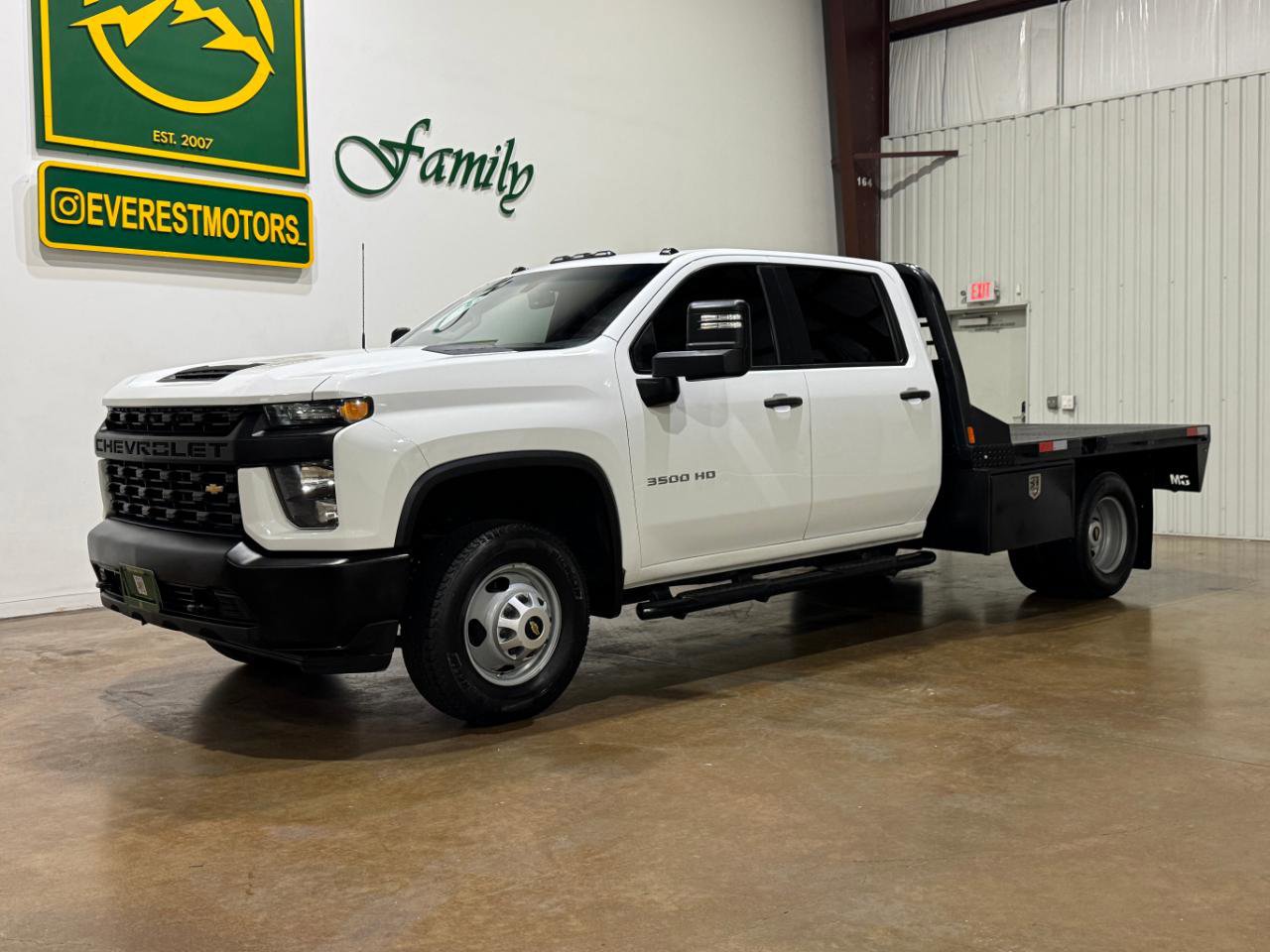Used 2020 Chevrolet Silverado 3500 W/T w/ WT Convenience Package image 3